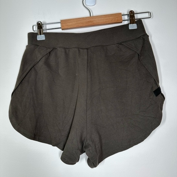 ALPHALETE Identity Cozy Shorts Size Small - Picture 4 of 4